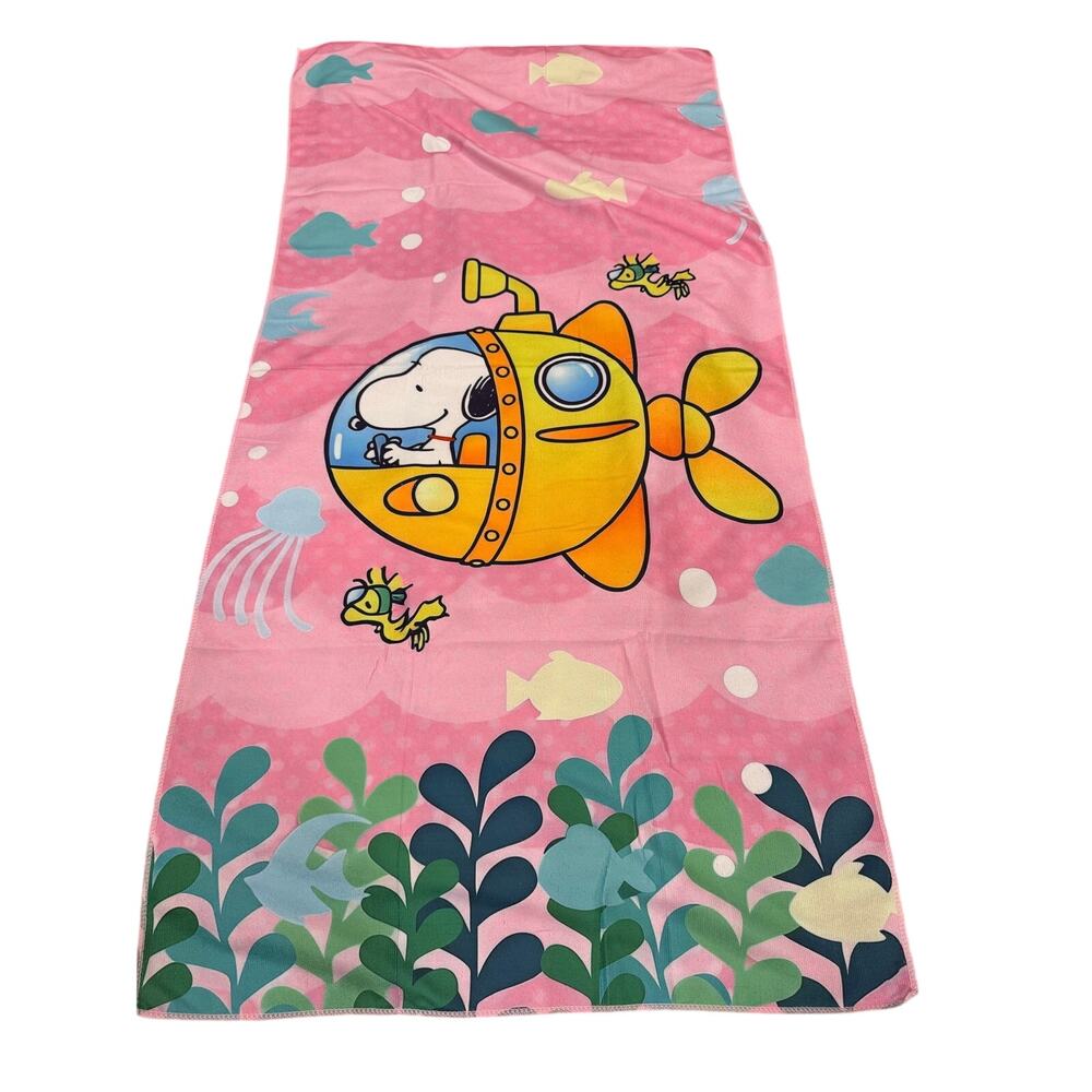 Snoopy in a submarine beach towel
